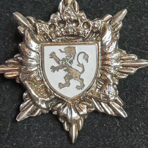 Vintage Silver n Cream Royal Lion Brooch